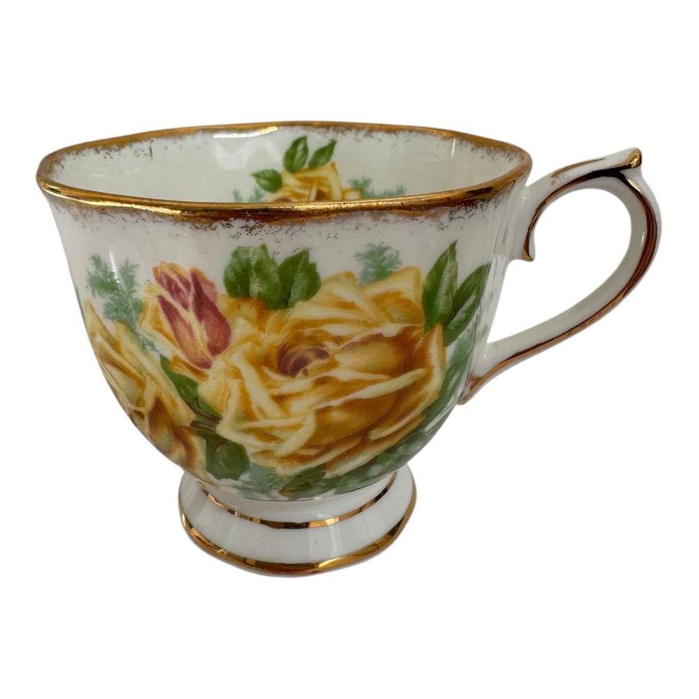 Vintage Royal Albert Yellow Tea Rose Gold Spray Cup & Saucer; England Teacup - Picture 2 of 7